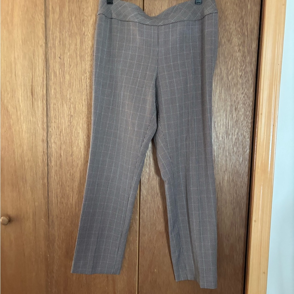 Roz & Ali Pull On Straight Leg Pants
